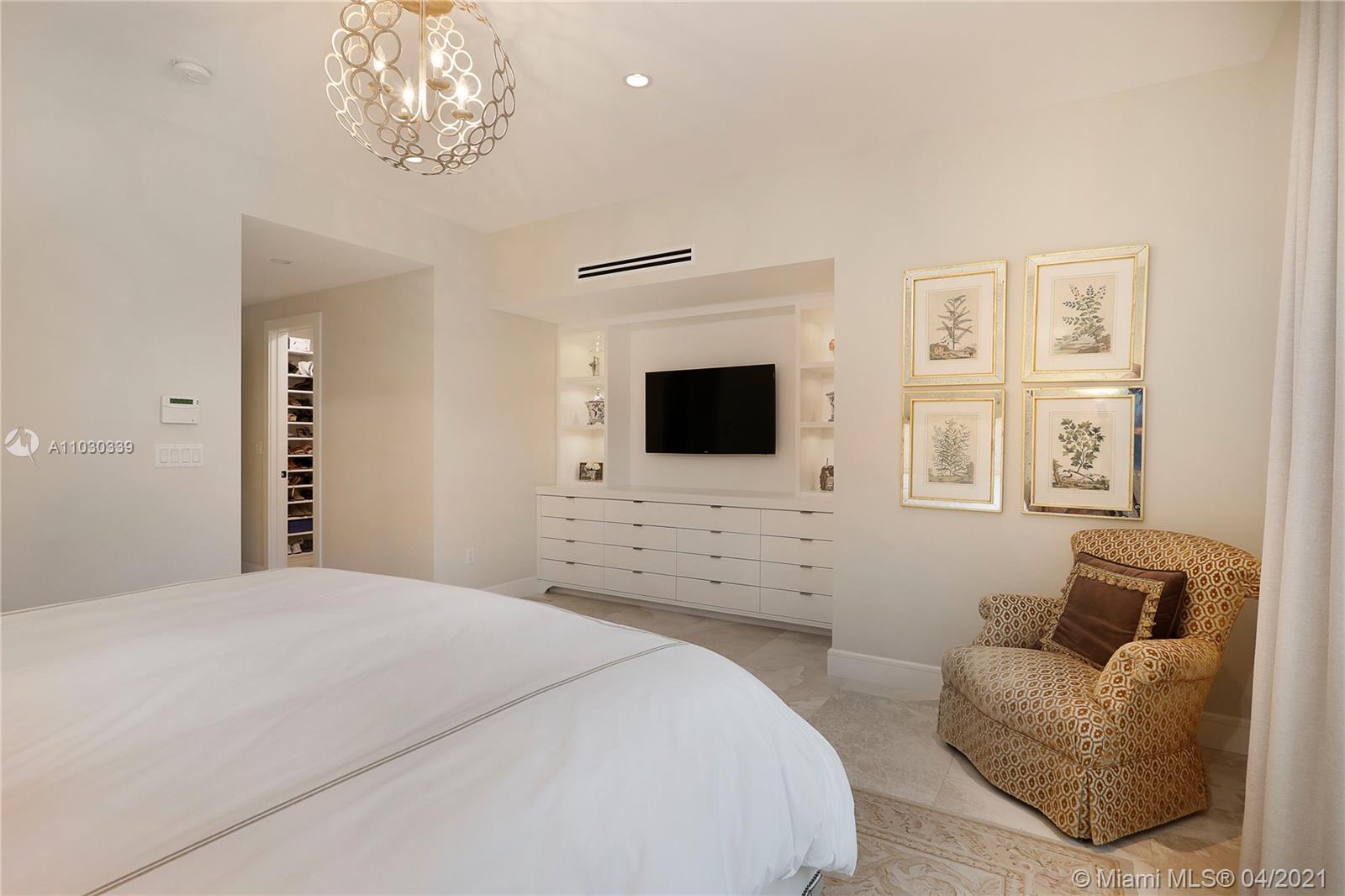 CORAL GABLES RIVIERA SEC - Residential