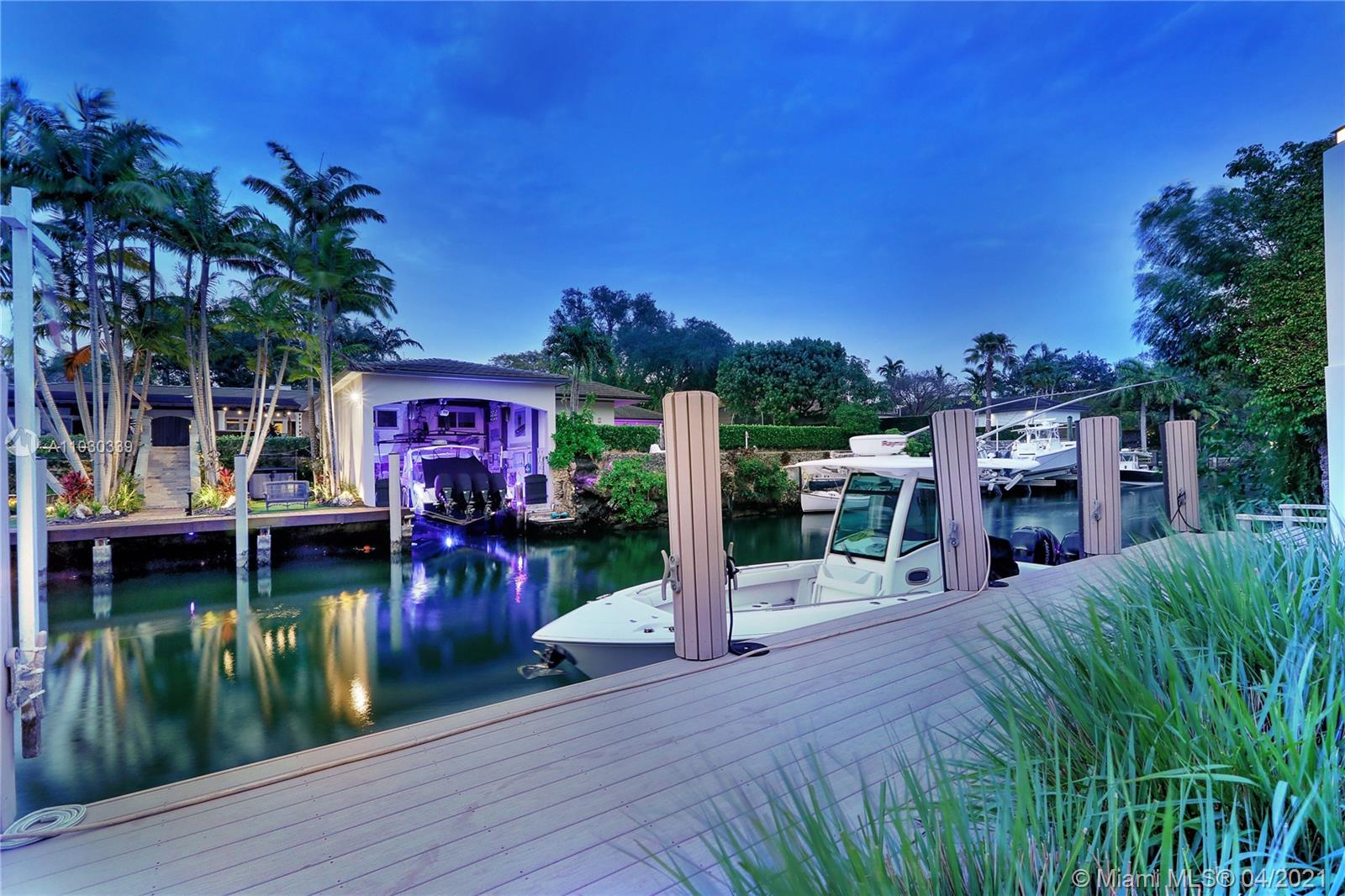 CORAL GABLES RIVIERA SEC - Residential