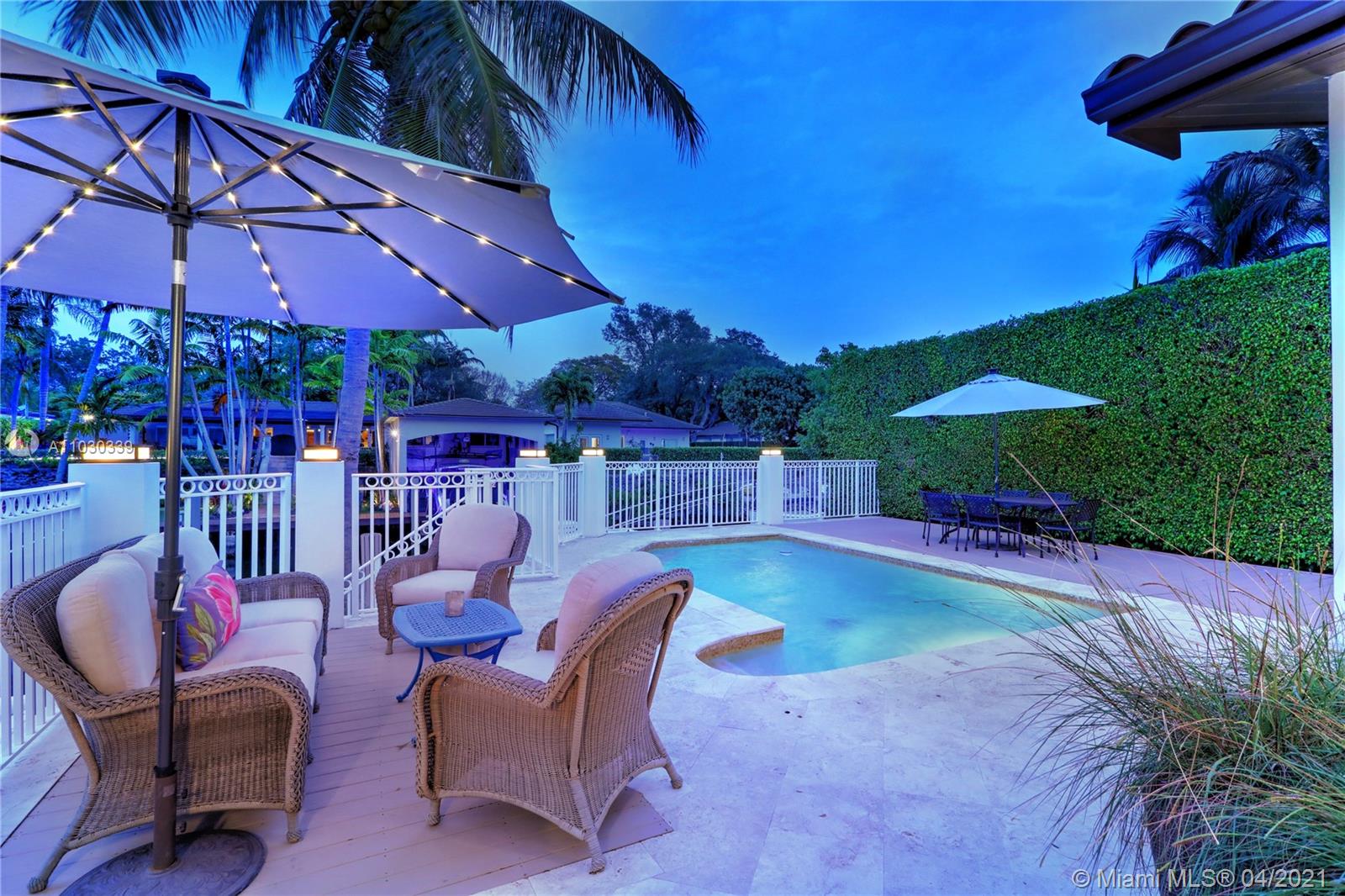 CORAL GABLES RIVIERA SEC - Residential