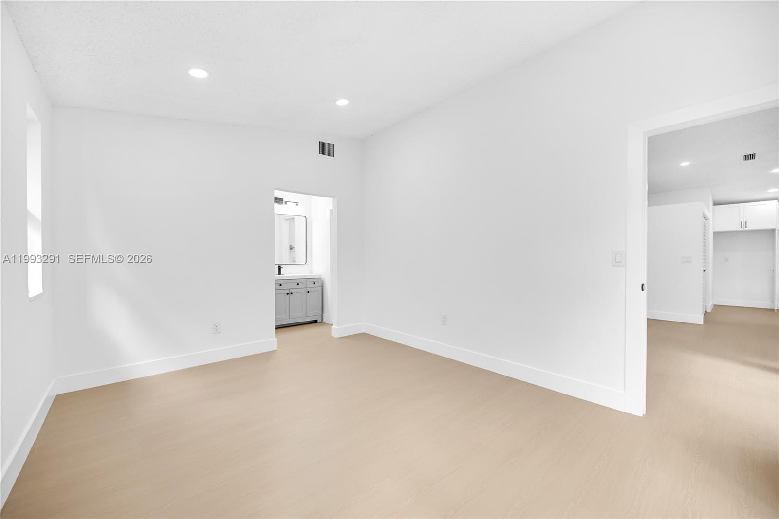 BISCAYNE VILLA HOMES SEC - Residential