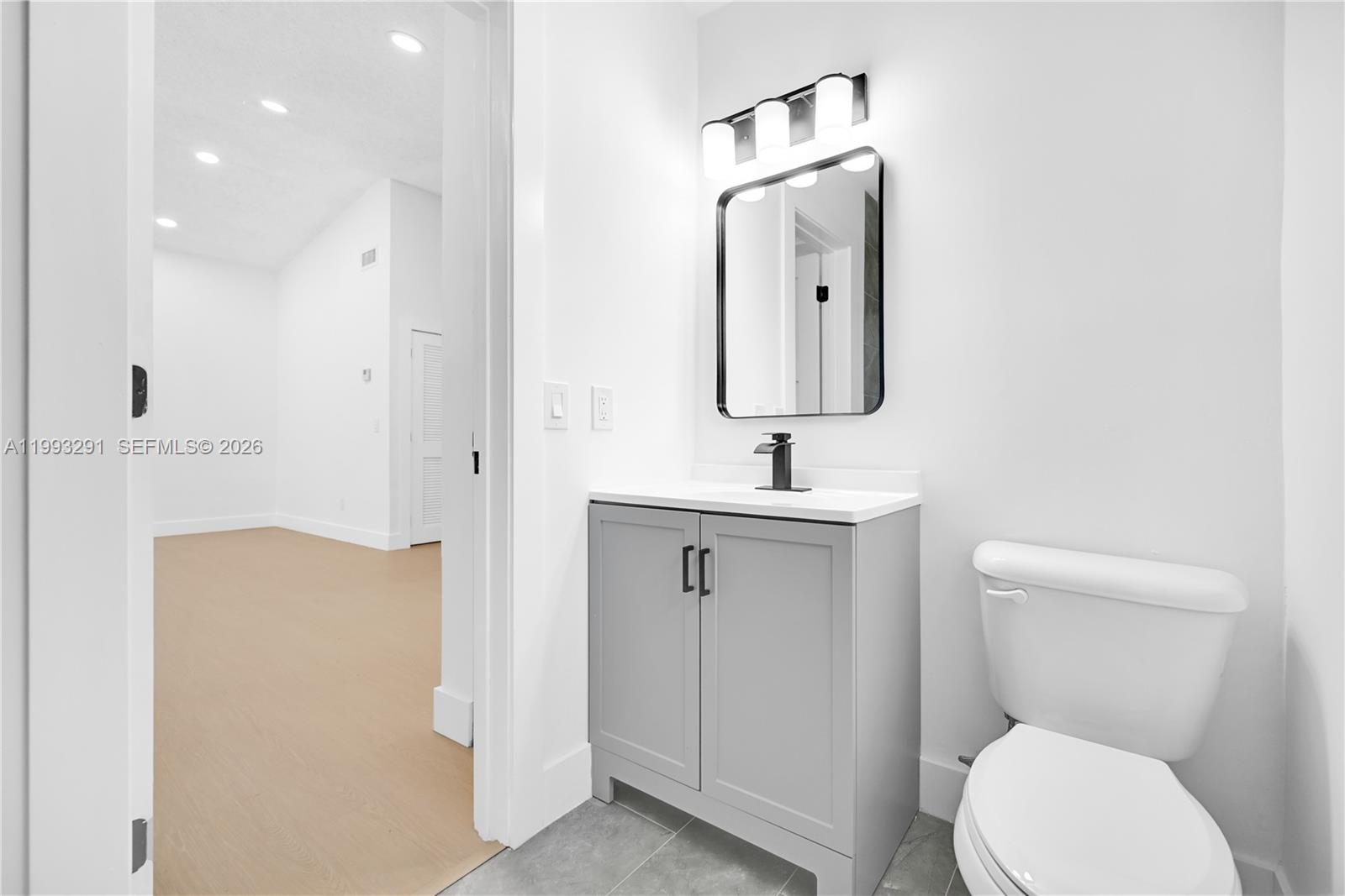 BISCAYNE VILLA HOMES SEC - Residential