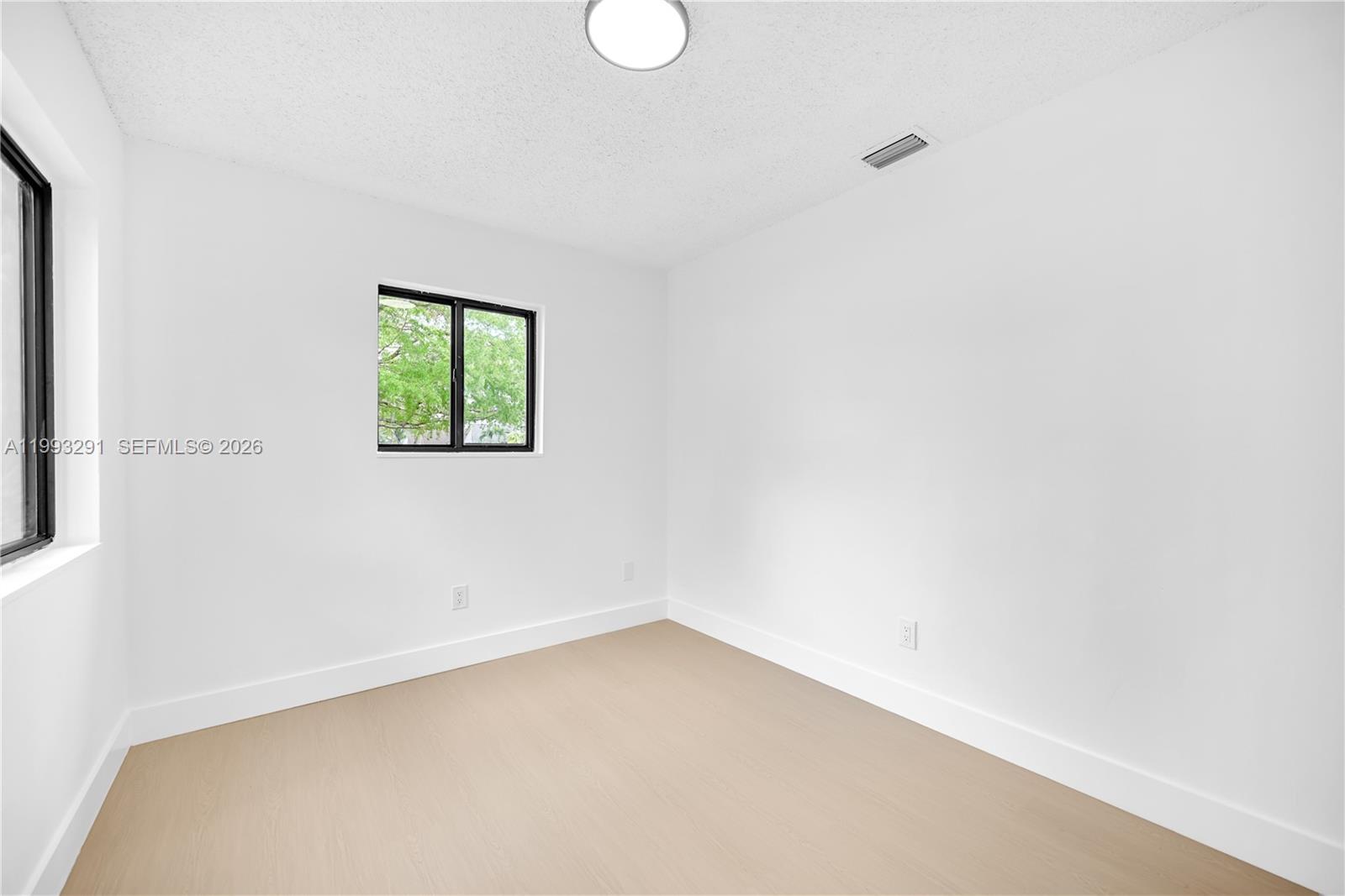 BISCAYNE VILLA HOMES SEC - Residential