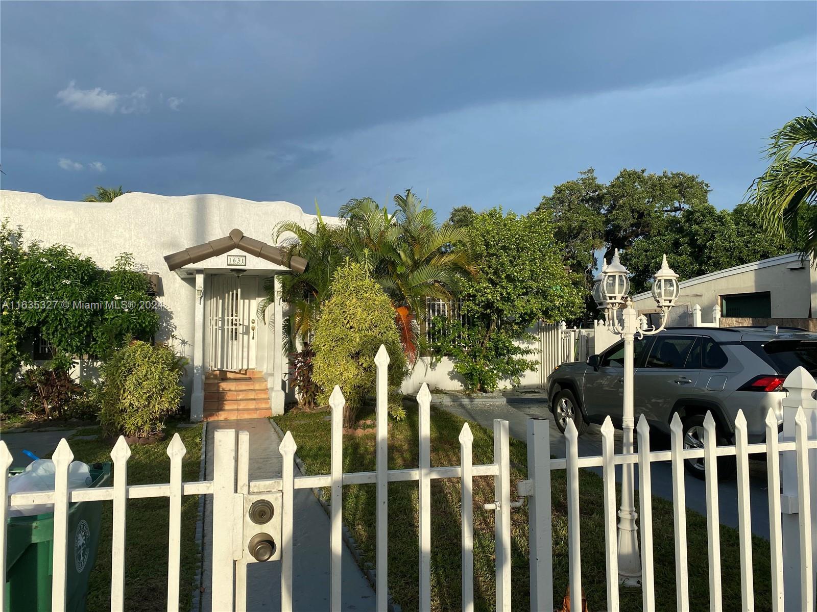 EXCELLENT PROPERTY, GREAT LOCATION! in the Miami area close to the airport, downtown Miami, Hospitals, Highways, Miami Beach, and Key Biscayne. The property has been remodeled kitchen, new a/c unit and painted like new. This diamond is great for extra income.Master house is 2/2 1 in- two law quarter each 1/1 good condition and all rented.