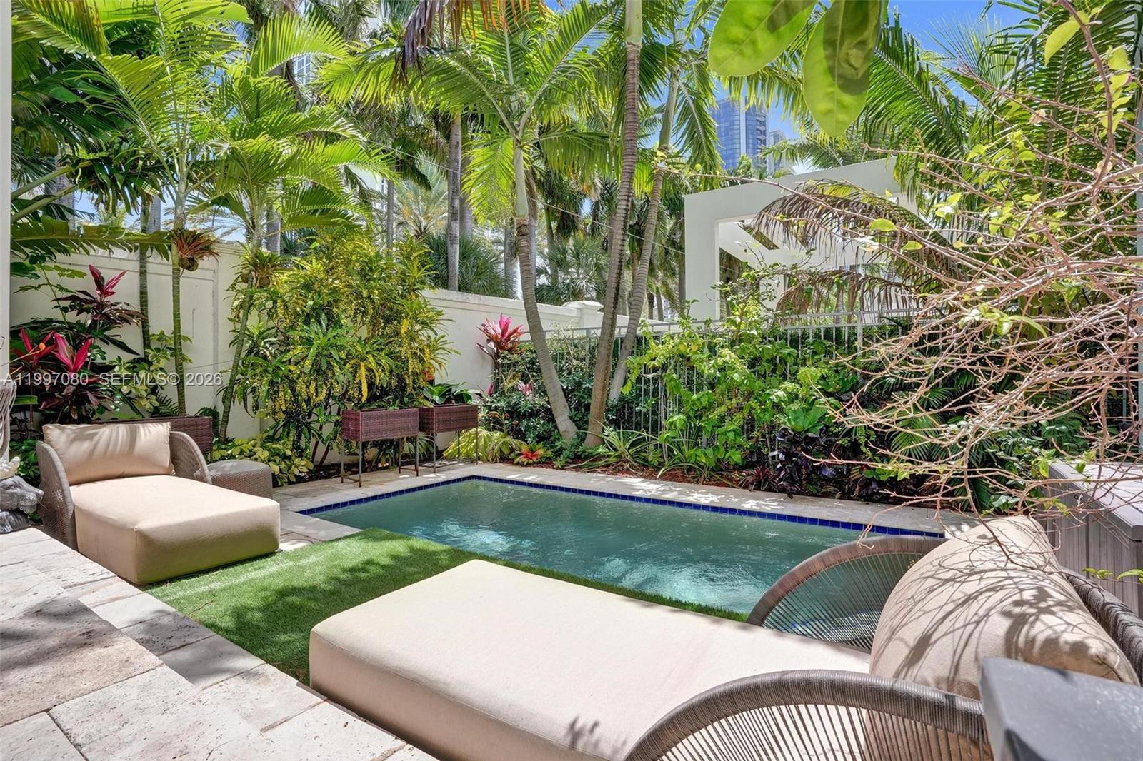 BEACHWALK - Residential Lease