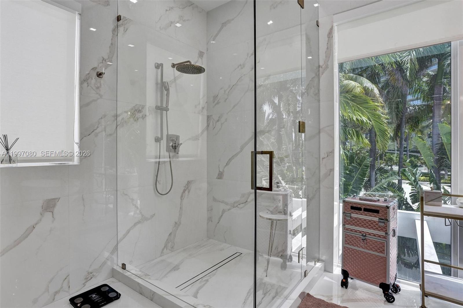 BEACHWALK - Residential Lease