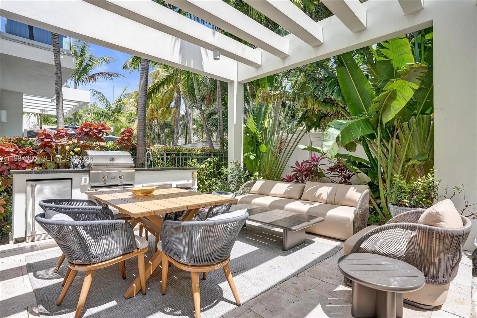 BEACHWALK - Residential Lease