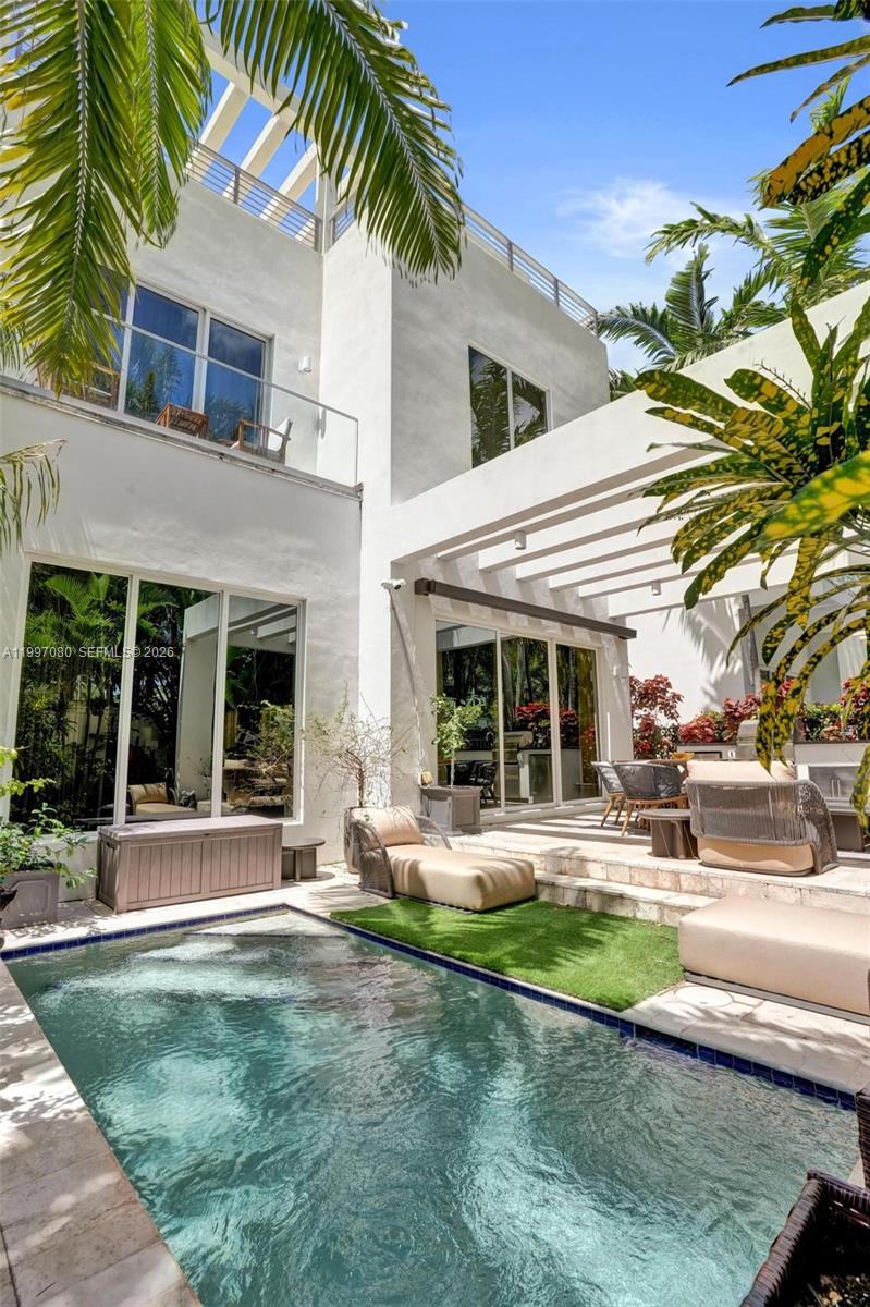 BEACHWALK - Residential Lease