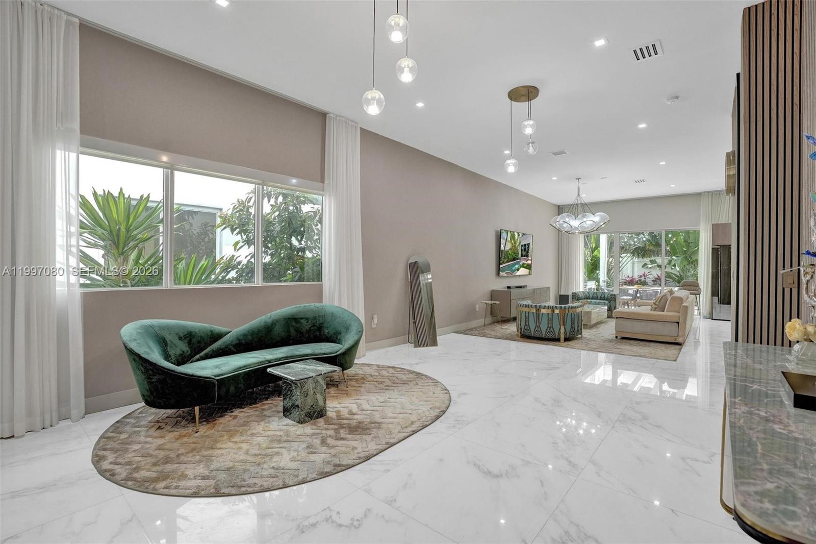 BEACHWALK - Residential Lease