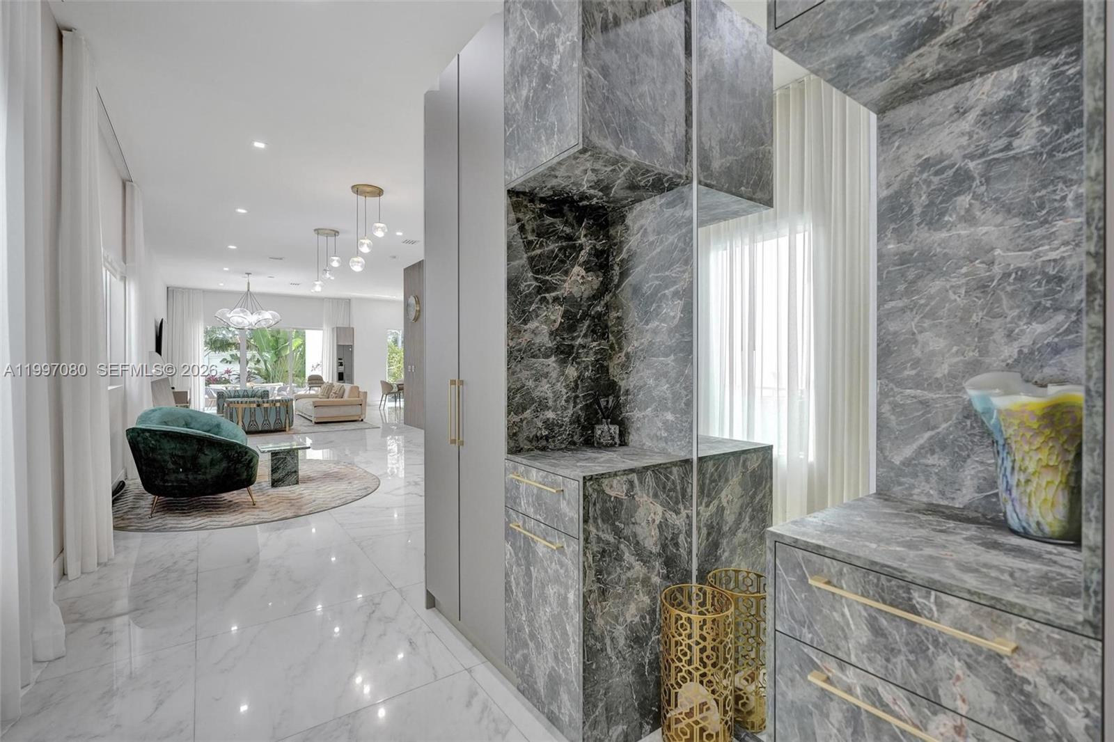 BEACHWALK - Residential Lease