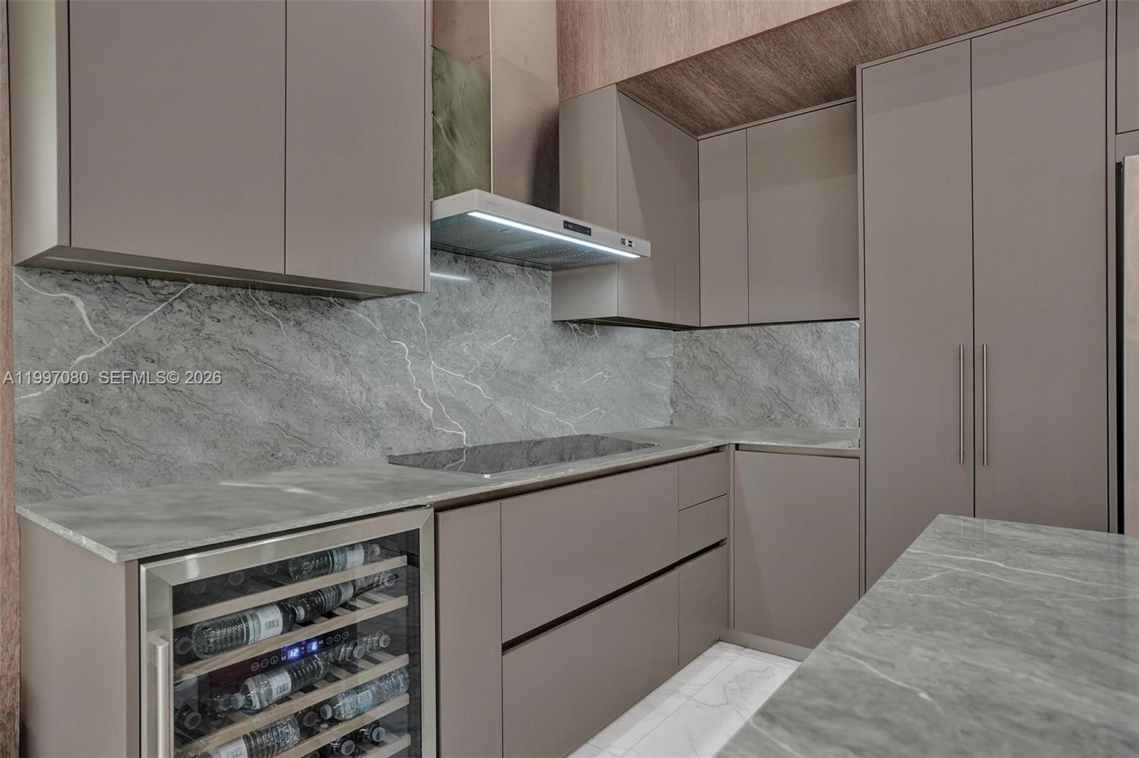 BEACHWALK - Residential Lease