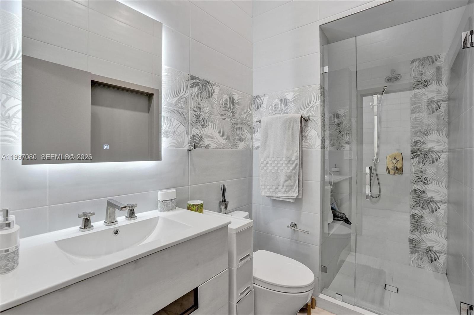 BEACHWALK - Residential Lease