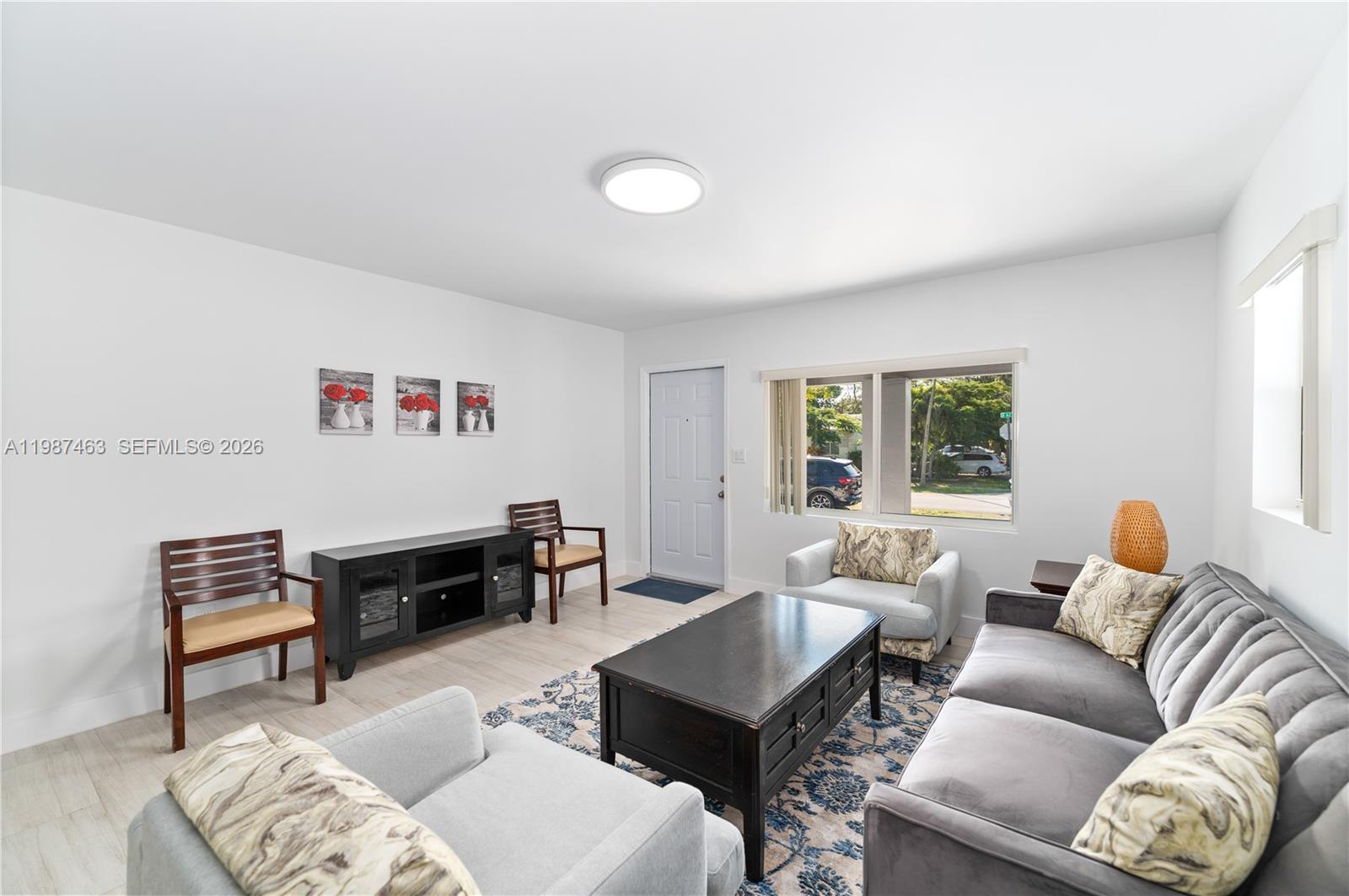 DE CARLO MANOR - Residential