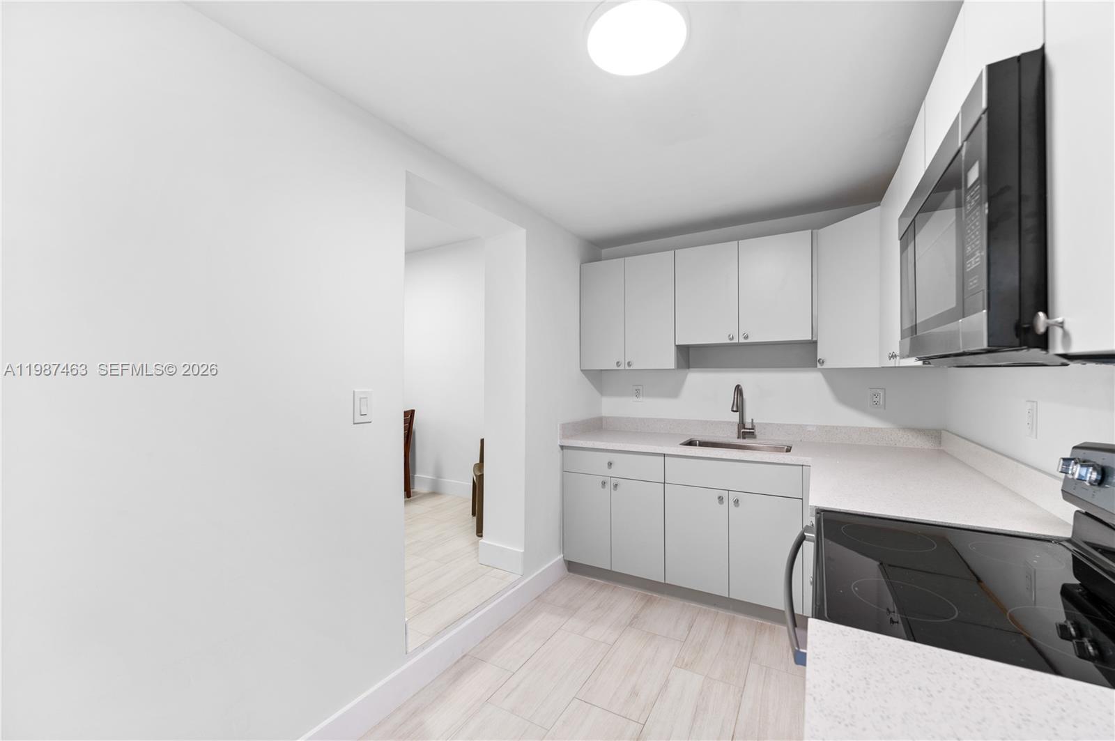 DE CARLO MANOR - Residential