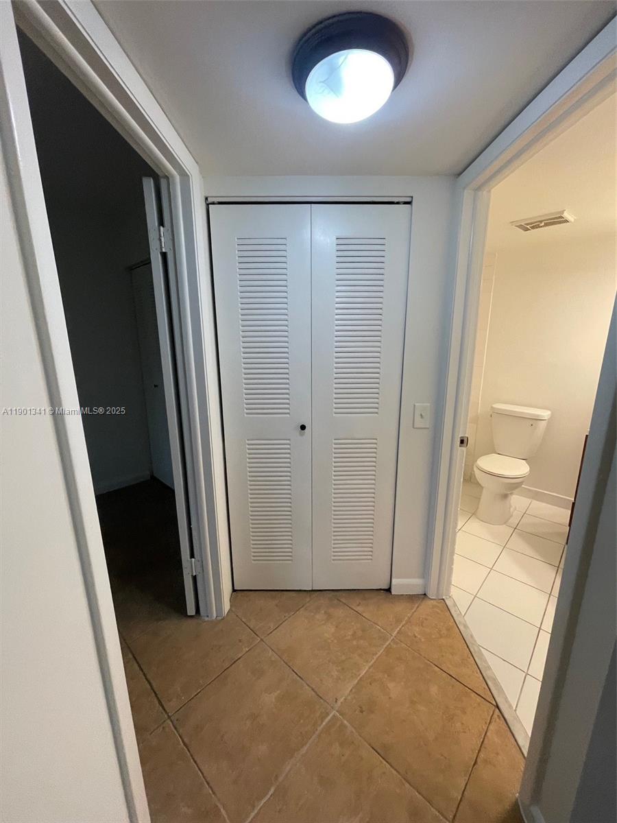 COURTYARD CONDOMINIUMS - Residential Lease