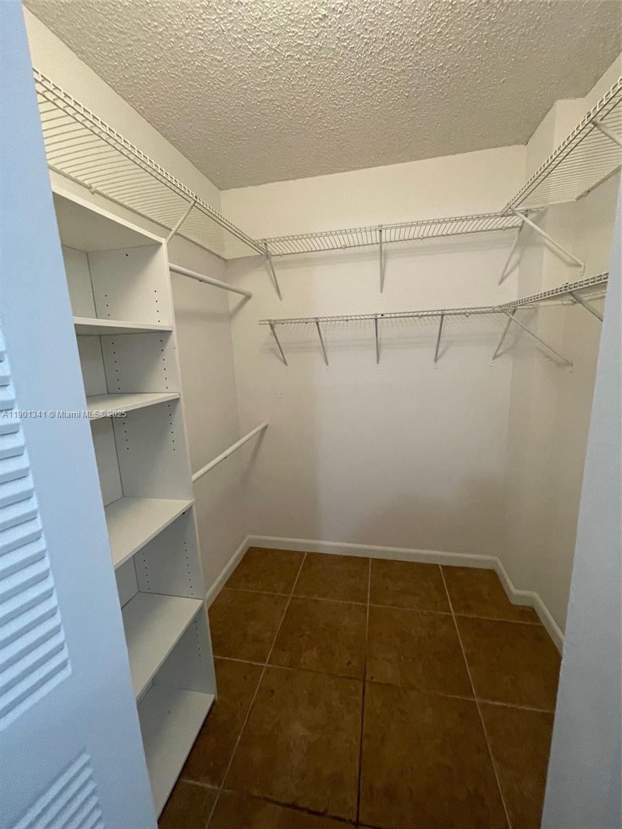 COURTYARD CONDOMINIUMS - Residential Lease