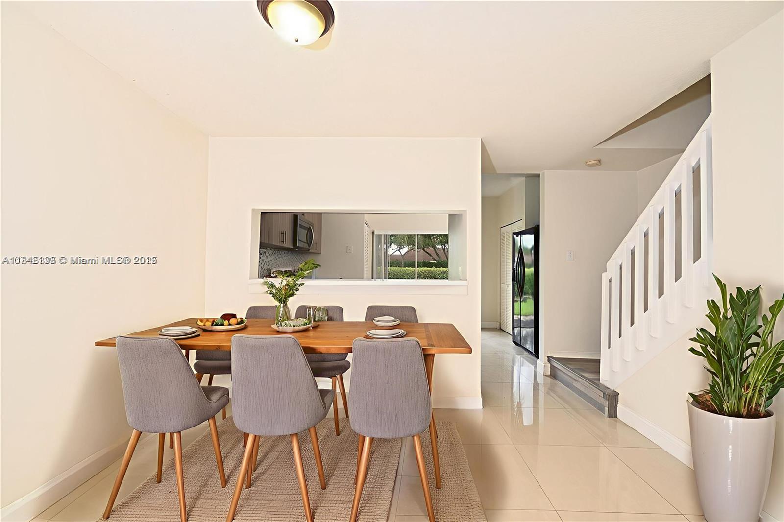 69 Simonton Cir 1