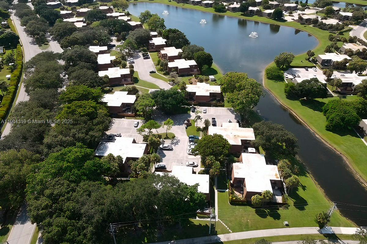 VILLAGE OF SANDALWOOD LAK - Residential Lease