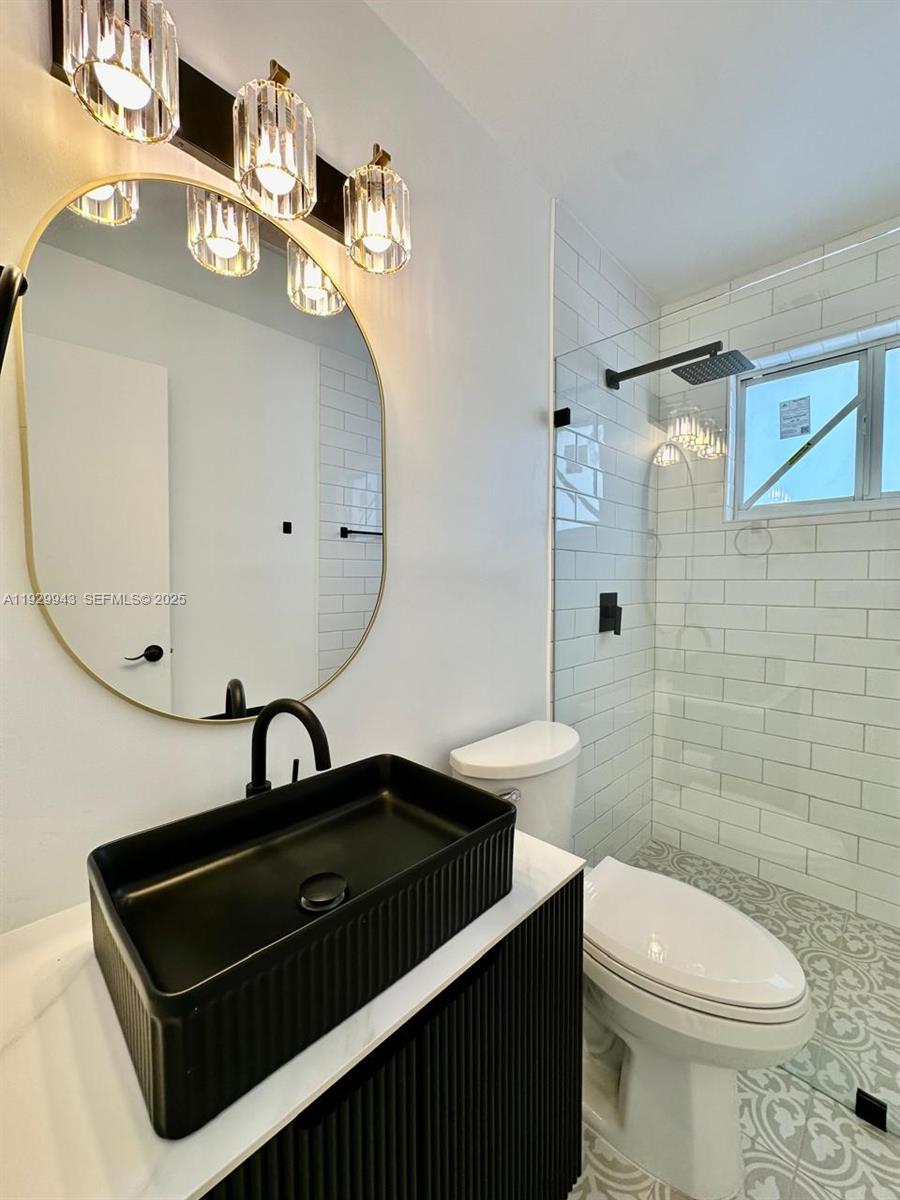 ACRES LAKE ESTATES - Residential Lease