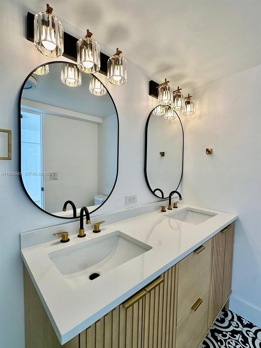 ACRES LAKE ESTATES - Residential Lease