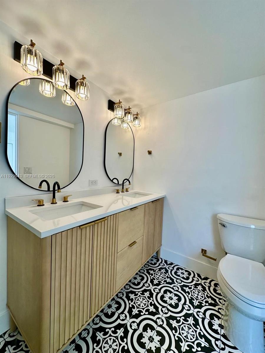 ACRES LAKE ESTATES - Residential Lease