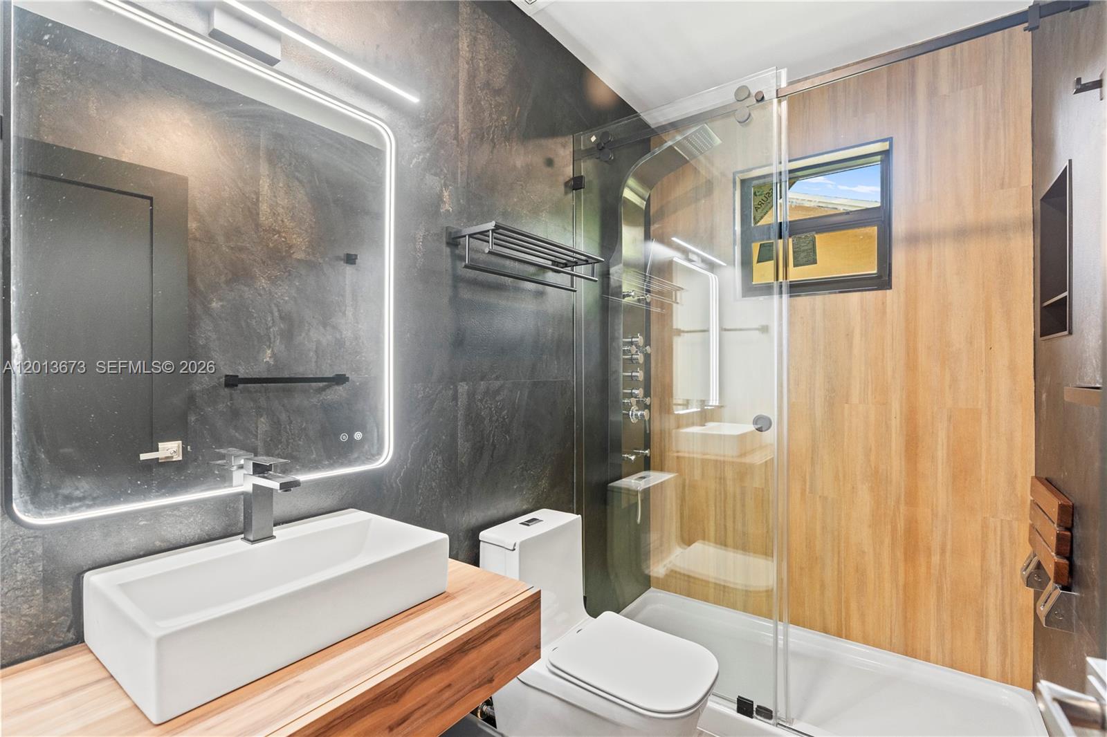 RAINBOW PARK - Residential