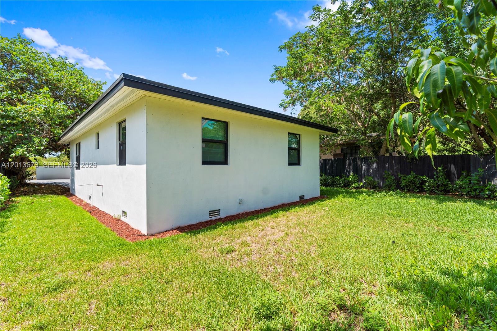 RAINBOW PARK - Residential