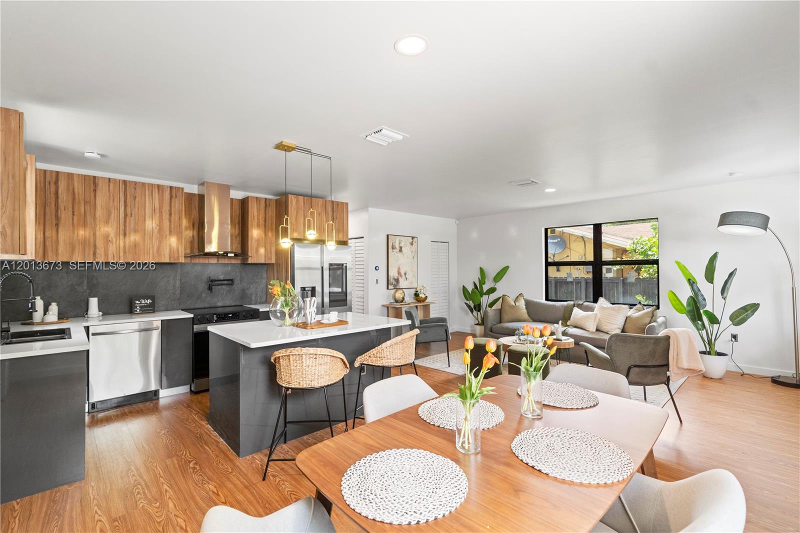 RAINBOW PARK - Residential