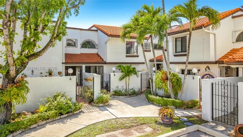 Photo of 1291 SW 124th Ct #19-B, Miami, FL 33184 (MLS # A12107573)