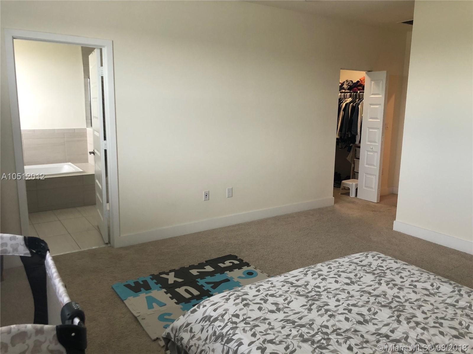 SUMMIT AT PARK CENTRAL - Residential