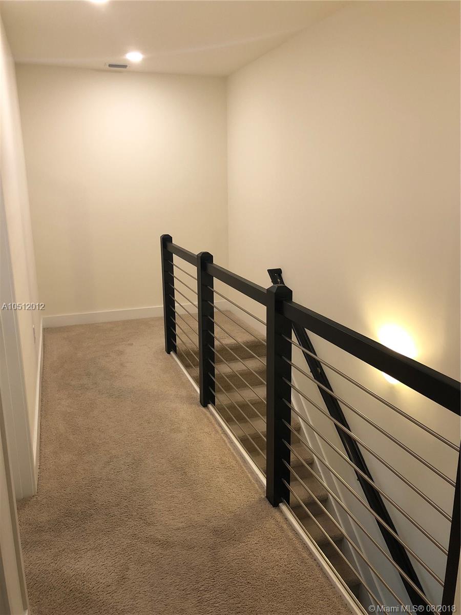SUMMIT AT PARK CENTRAL - Residential