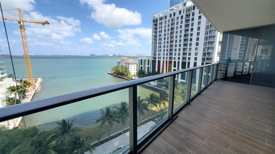 AMAZING 1/1.1  UNIT LOCATED IN DESIRABLE ICON BY THE BAY IN EDGEWATER! THIS UNIT FEATURES BEAUTIFUL TILE THROUGHOUT , MODERN KITCHEN WITH SS APPLIANCES, AND A DREAMY BATHROOM!!!!  DELIGHTFUL SPACE WITH BREATHTAKING VIEWS FROM EVERY WINDOW AND BALCONY! PLENTY OF LIGHT AND SPACE! PRIVATE ELEVATOR TO YOUR DOOR! ENJOY RESORT STYLE AMENITIES SUCH AS EXERCISE ROOM, SAUNA, STUNNING LOBBY, POOL WITH MAGNIFICENT VIEWS, AND MUCH MORE! EXCELLENT LOCATION! BLOCKS TO DOWNTOWN, BRICKELL, MIAMI BEACH,AND DESIGN DISTRICT . WALKING DISTANCE TO WYNWOOD AND MIDTOWN’S GREAT RESTAURANTS, LOUNGES, NIGHTLIFE, AND MORE!  MUST SEE TO APPRECIATE. EASY TO SHOW.