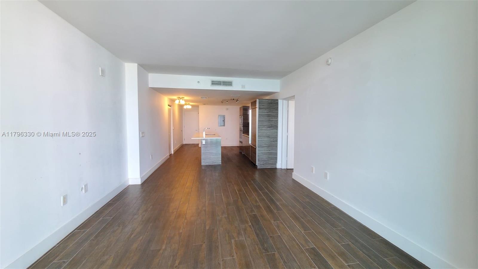ICON BAY CONDO - Residential Lease