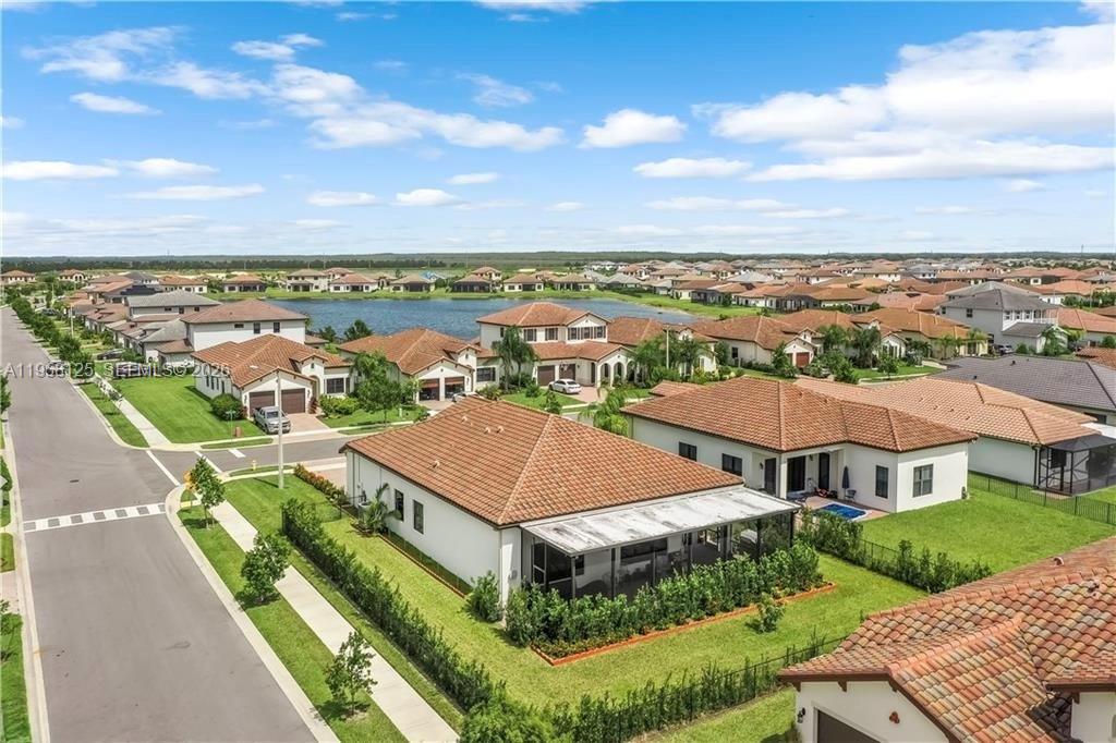 MAPLE RIDGE - Residential