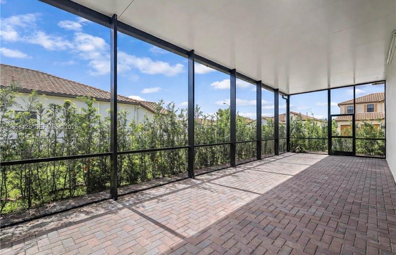 MAPLE RIDGE - Residential