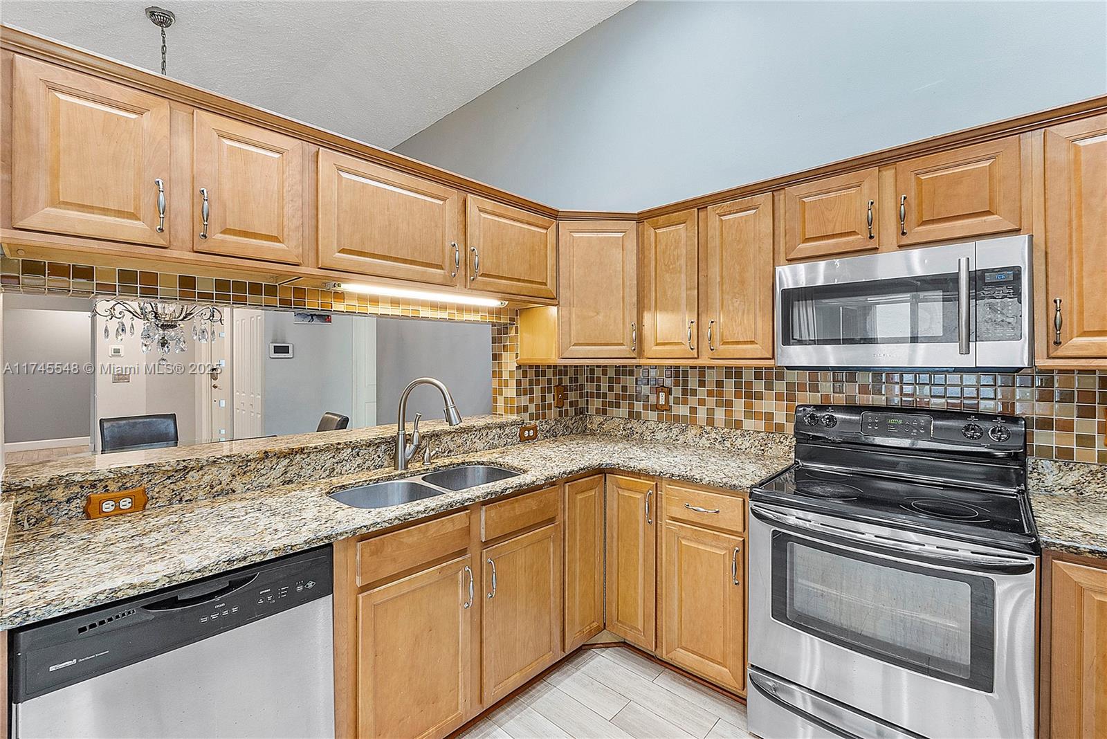 JACARANDA PARCEL 608 - Residential