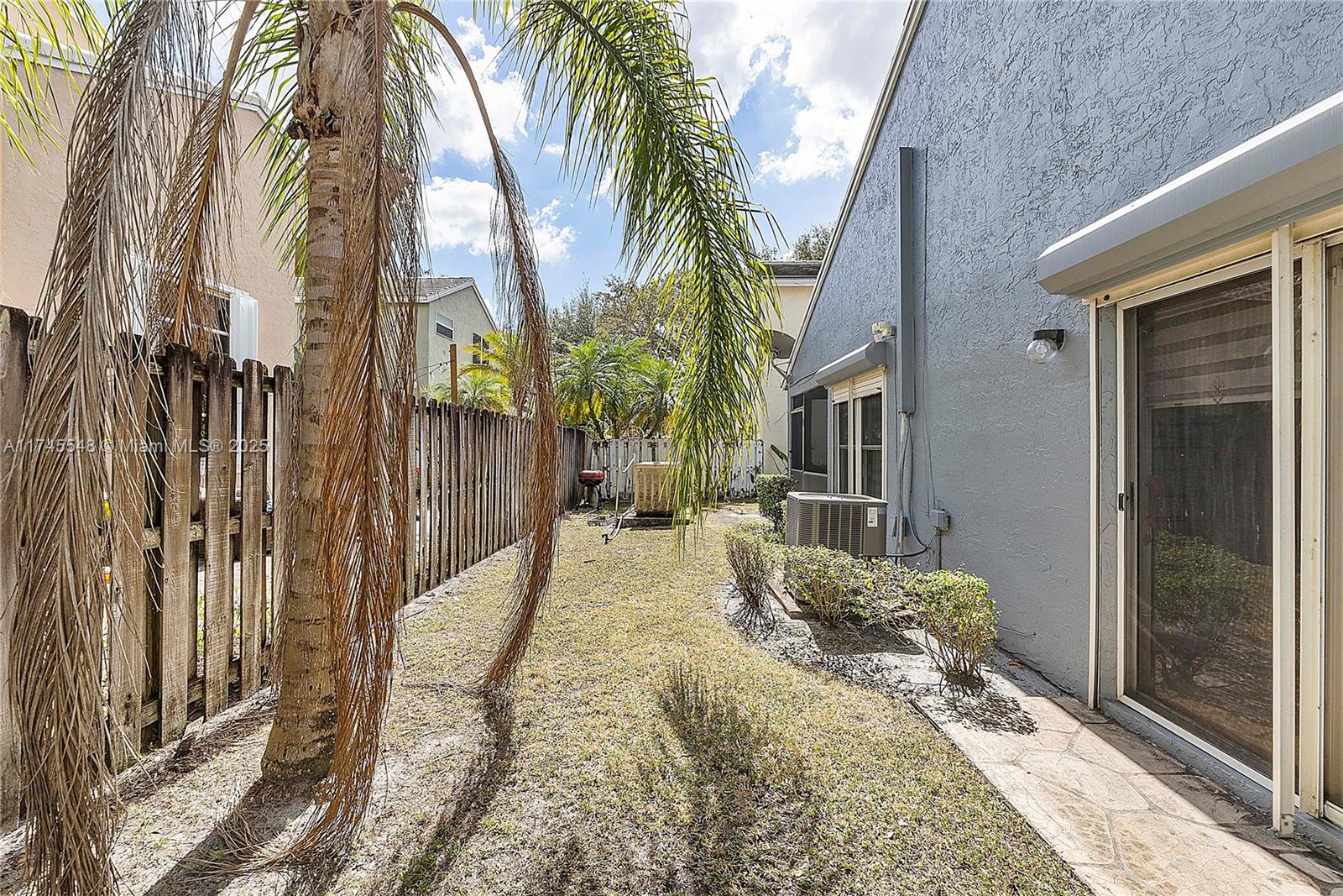 JACARANDA PARCEL 608 - Residential