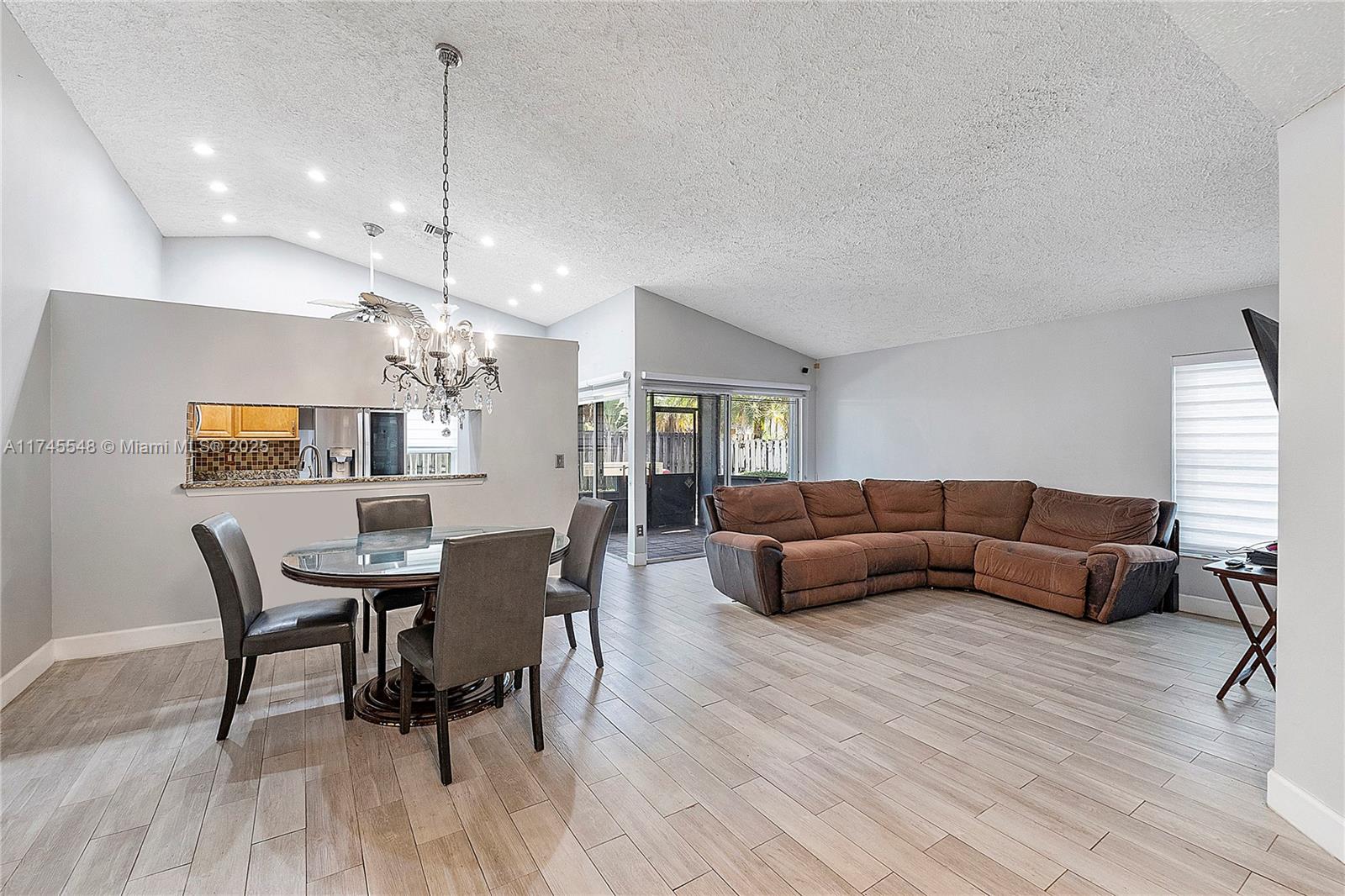 JACARANDA PARCEL 608 - Residential