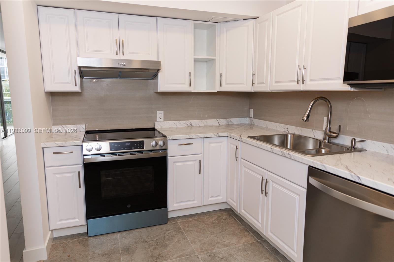 AVENTURA ELDORADO CONDO - Residential