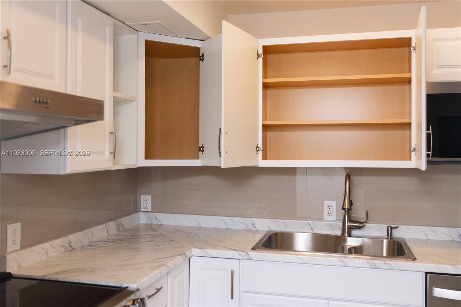 AVENTURA ELDORADO CONDO - Residential