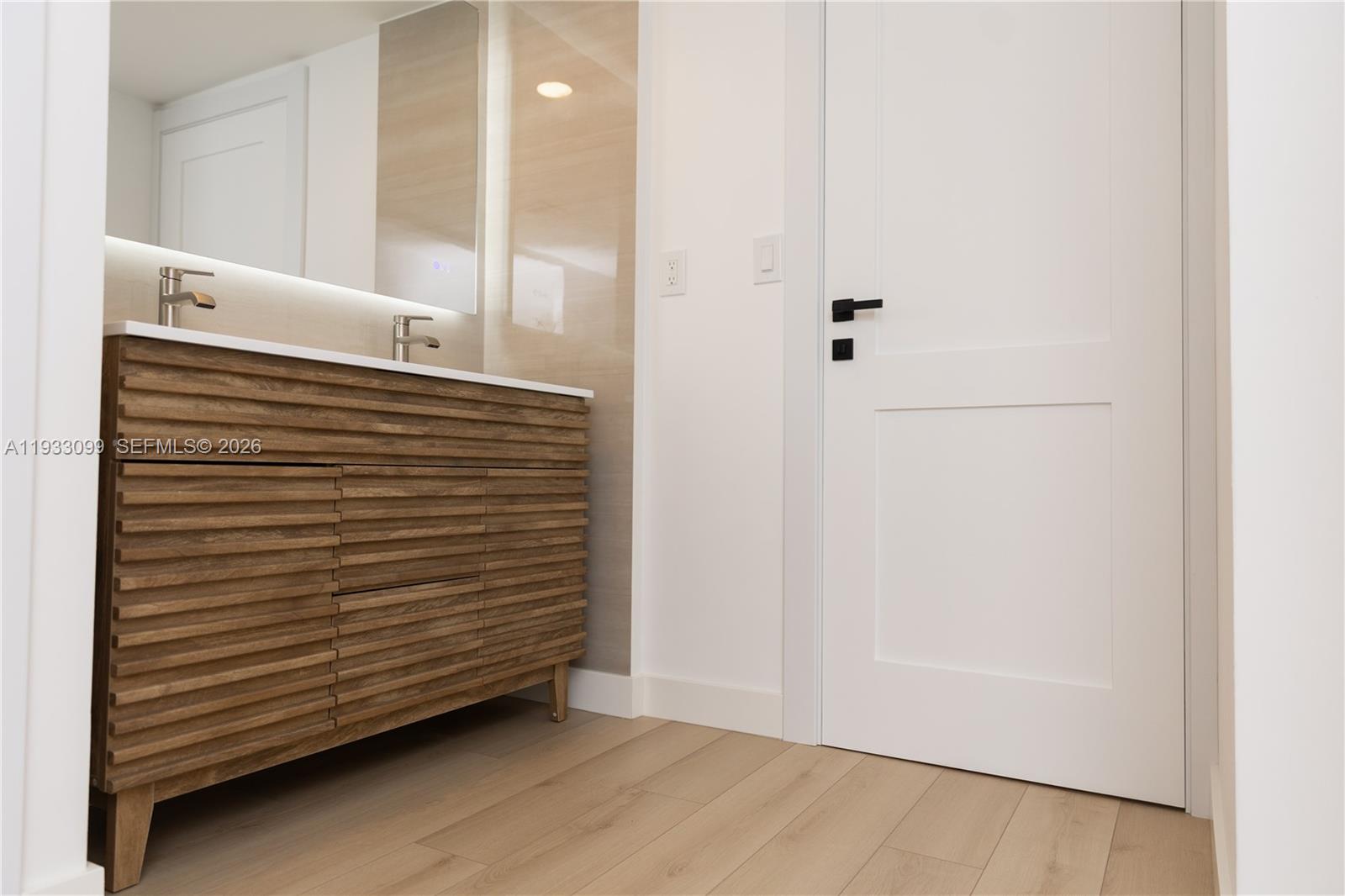 AVENTURA ELDORADO CONDO - Residential