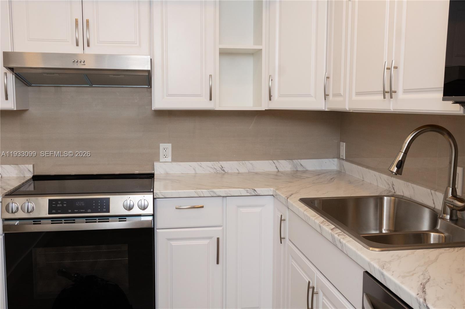 AVENTURA ELDORADO CONDO - Residential