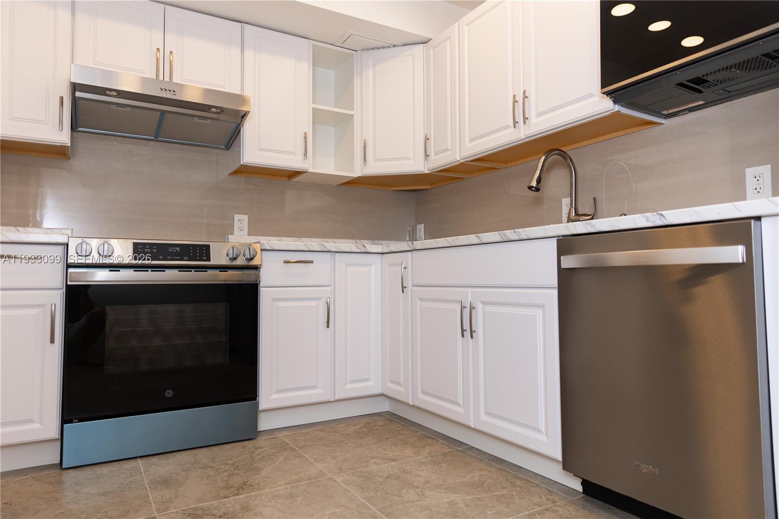 AVENTURA ELDORADO CONDO - Residential