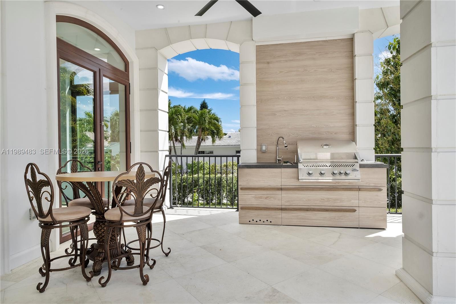 ALTOS DEL MAR NO 5 - Residential