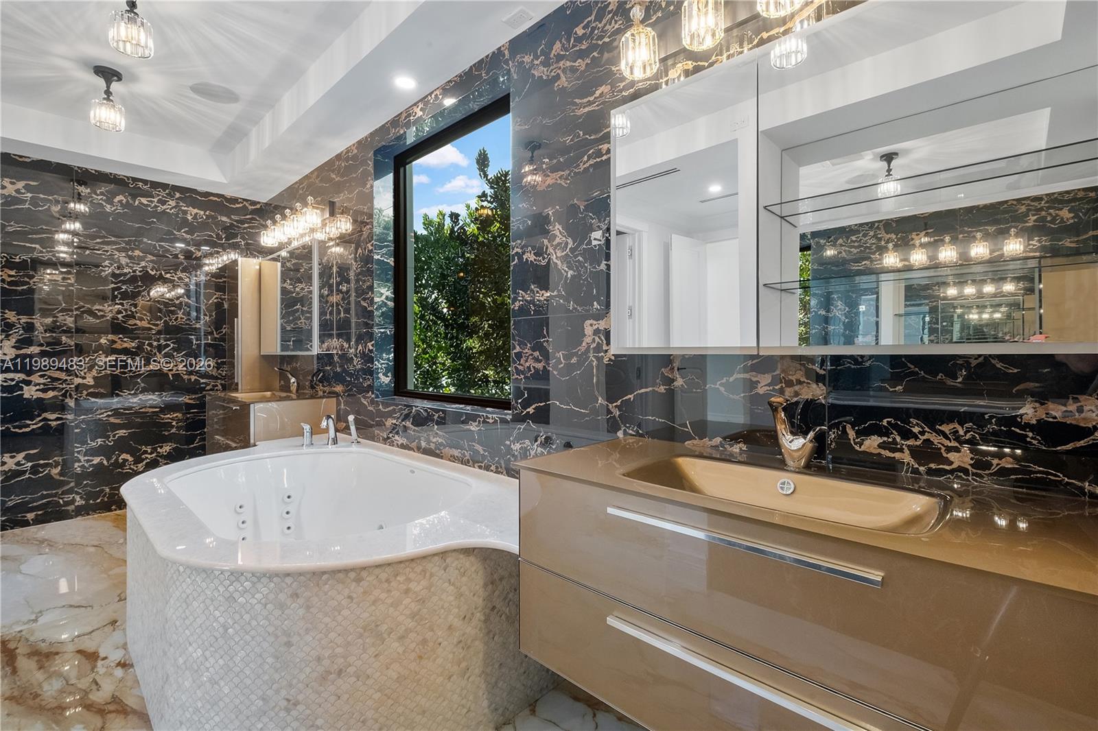 ALTOS DEL MAR NO 5 - Residential