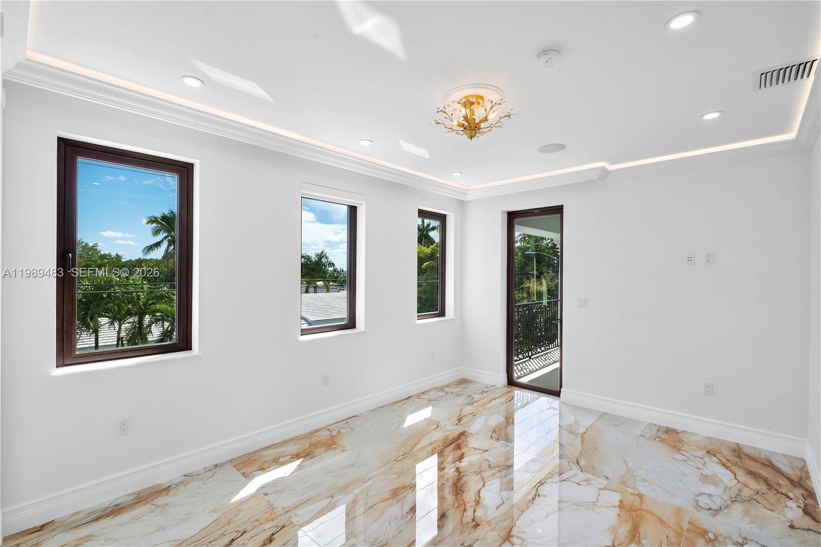 ALTOS DEL MAR NO 5 - Residential