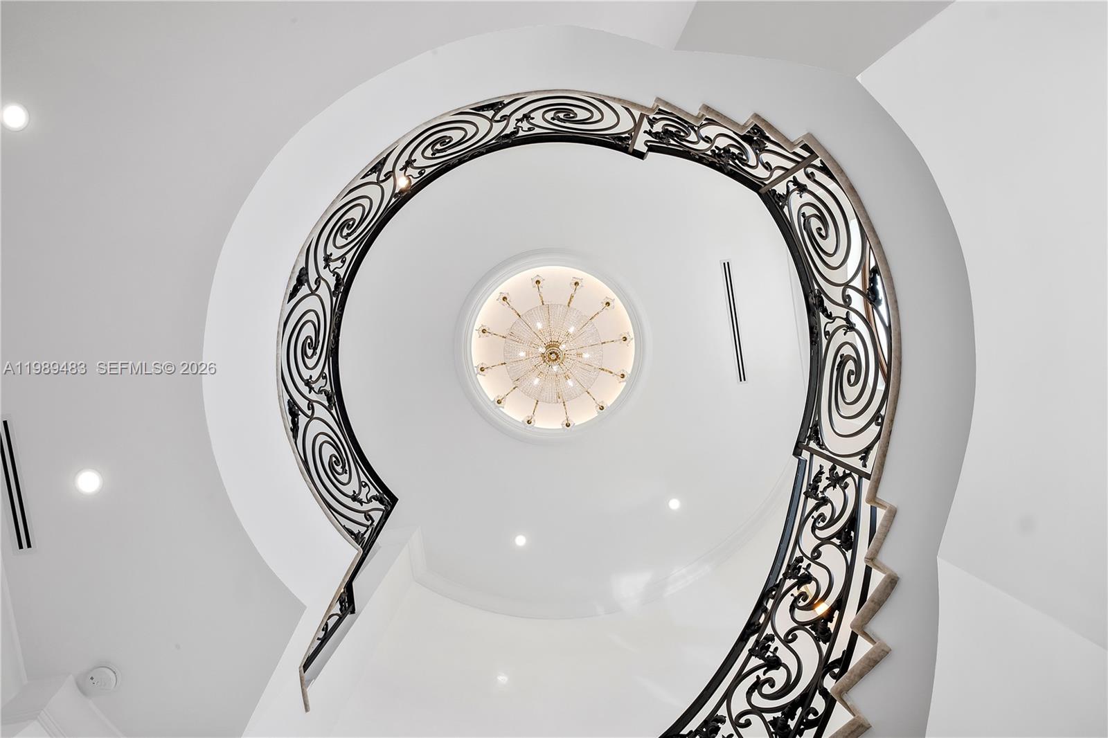 ALTOS DEL MAR NO 5 - Residential