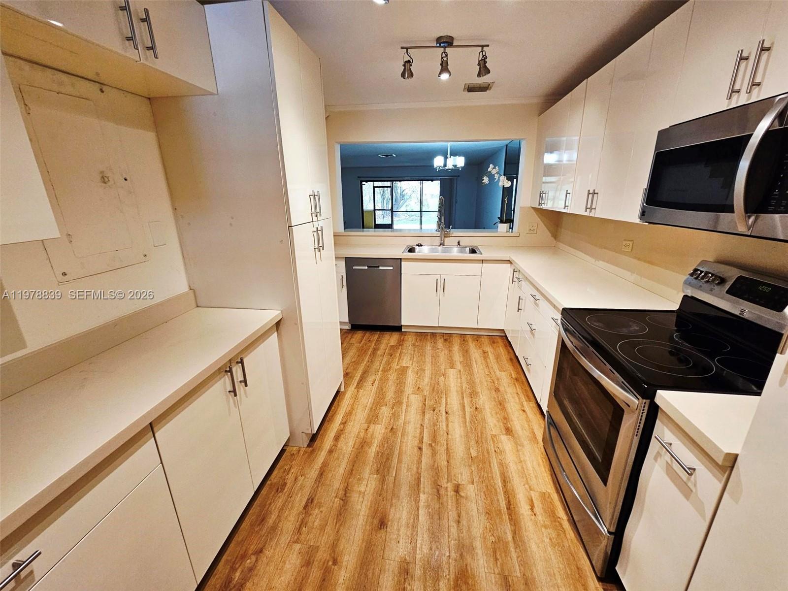 COSTA DEL SOL CONDO NO 1 - Residential Lease