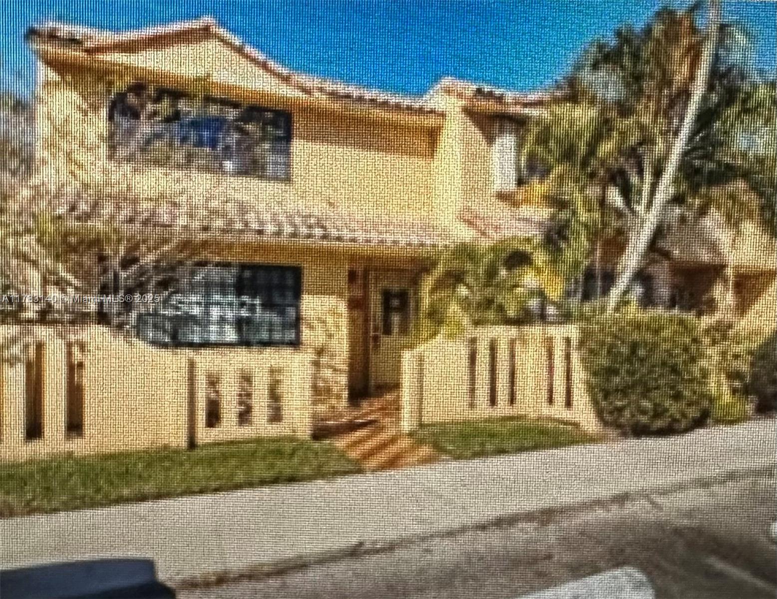 3973 Nw 94th Ave, Sunrise, Miami-Dade County, Florida - 3 Bedrooms  
3 Bathrooms - 