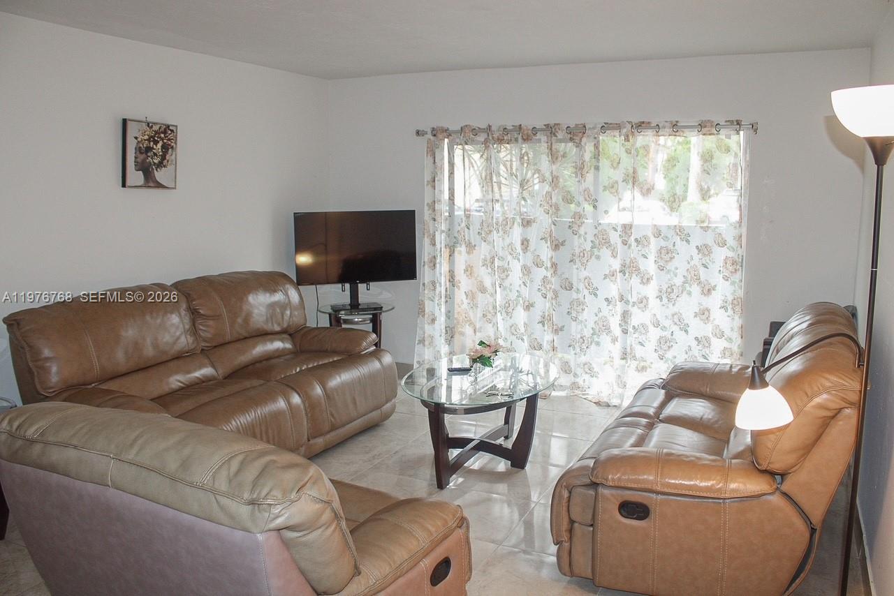 SPANISH TRACE CONDO - Residential