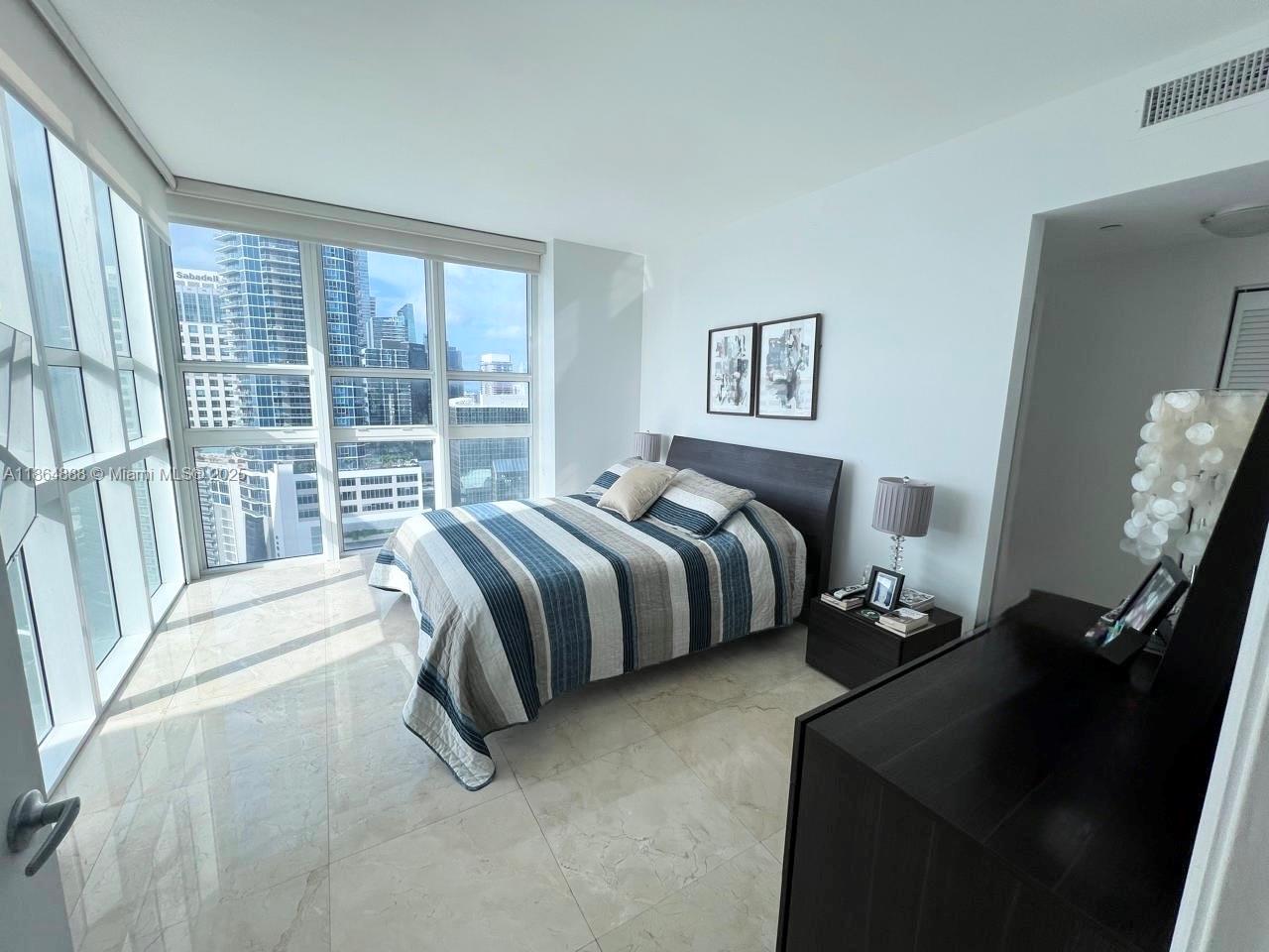 THE PLAZA 851 BRICKELL CO - Residential Lease